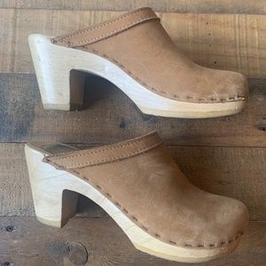 No. 6 Old school clog on high heel in desert suede ( khaki ) size 38